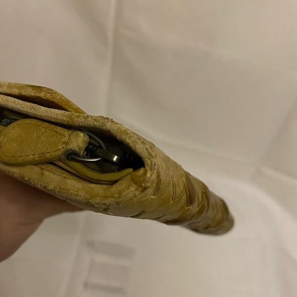 Bottega Veneta Long Fold Wallet - Picture 7 of 9